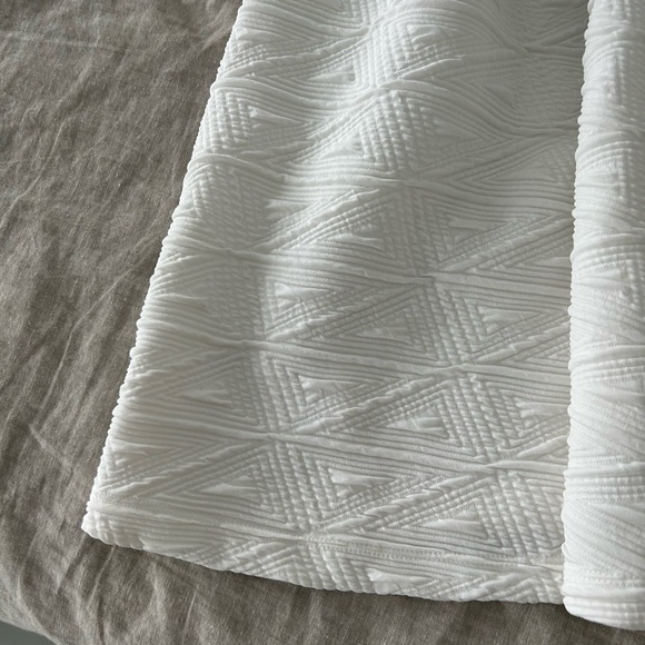 Sold - Picture 4 of 8